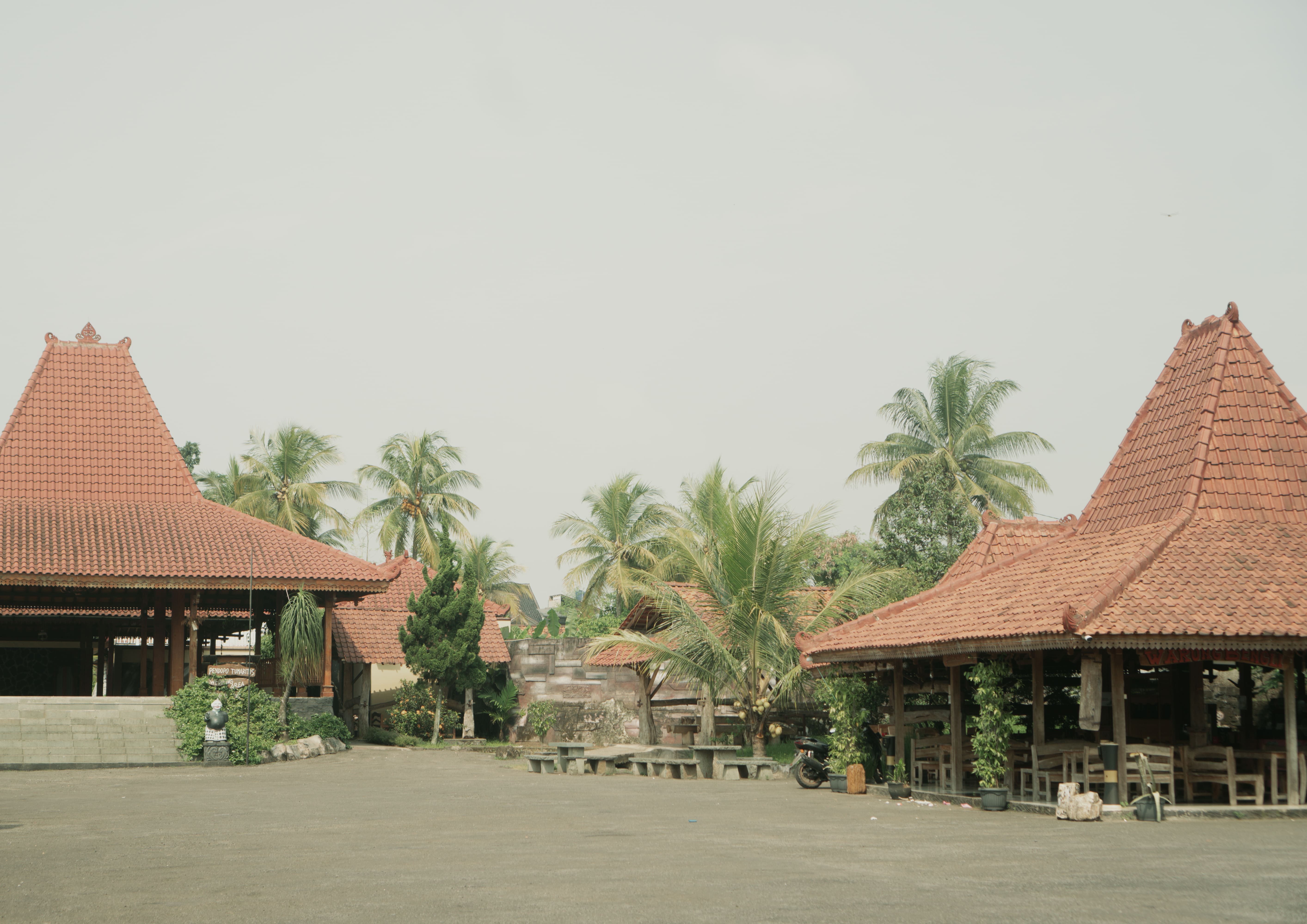 Tumaritis Property